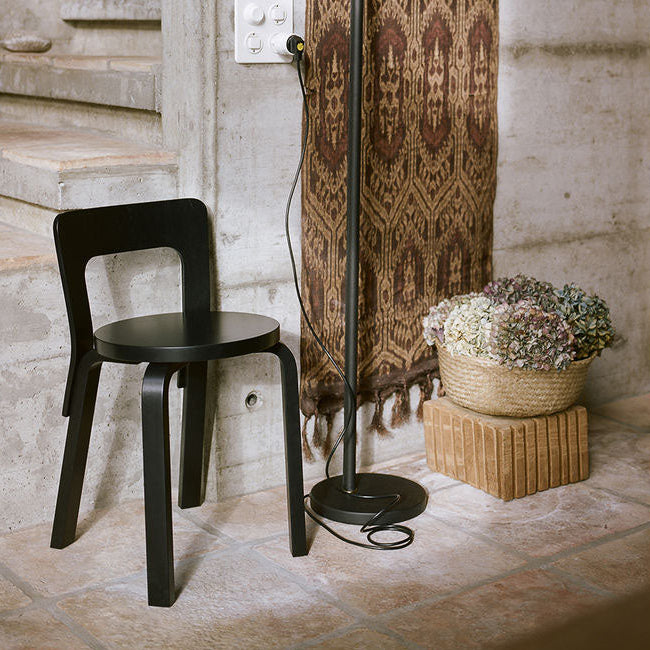 Artek Chair 65 – Stol av Alvar Aalto