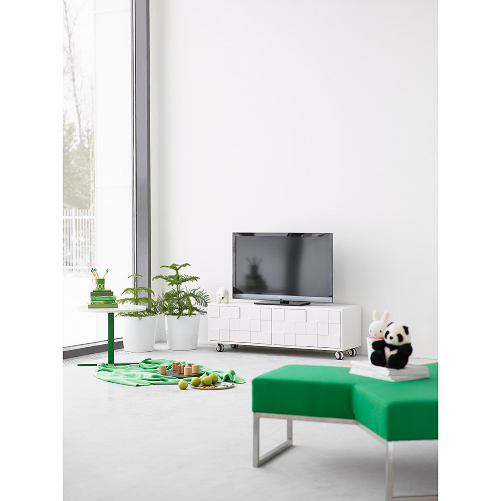 Collect 2010 / TV-bänk på hjul