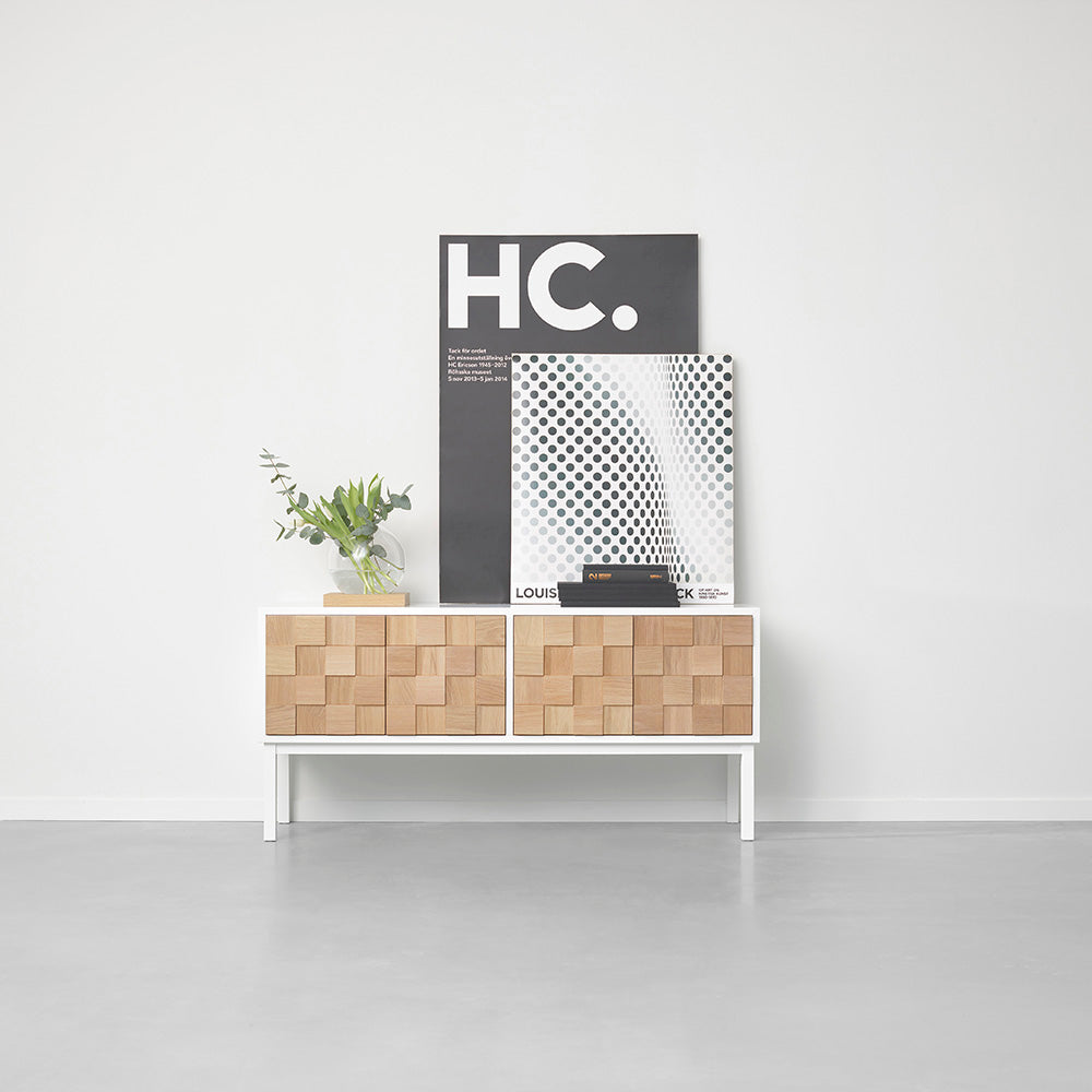 Collect 2016 / Tv-bänk på sockel
