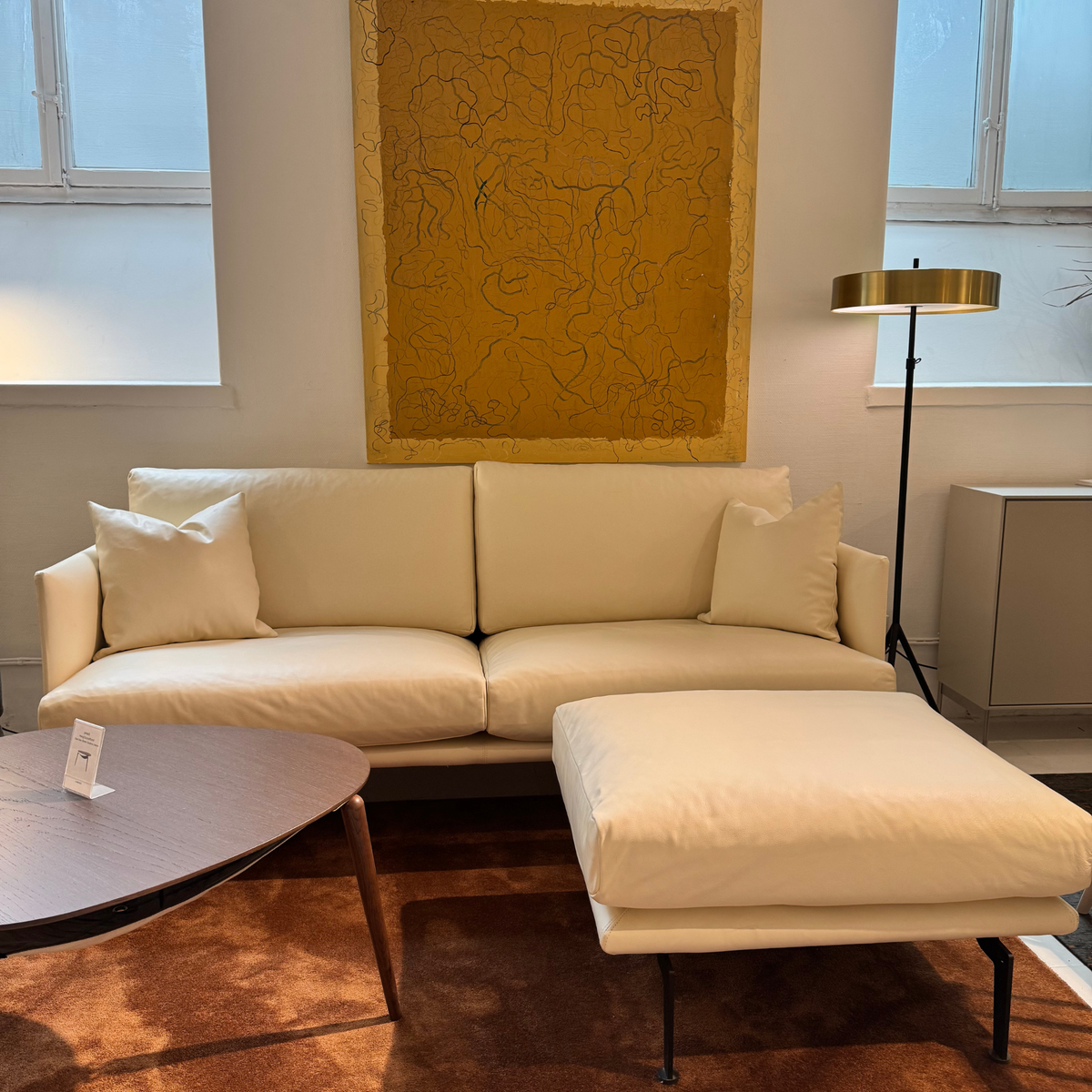 Electra Soffa | 3-sits Läder + Pall - utställningsexemplar