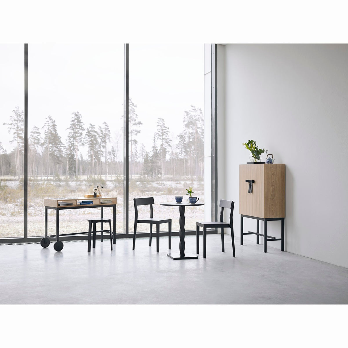 The Bow / Cabinet
