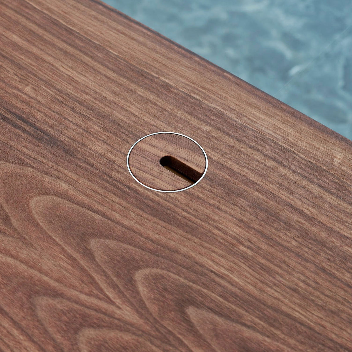 Naver AK 1340 Skrivbord – Skandinavisk Design
