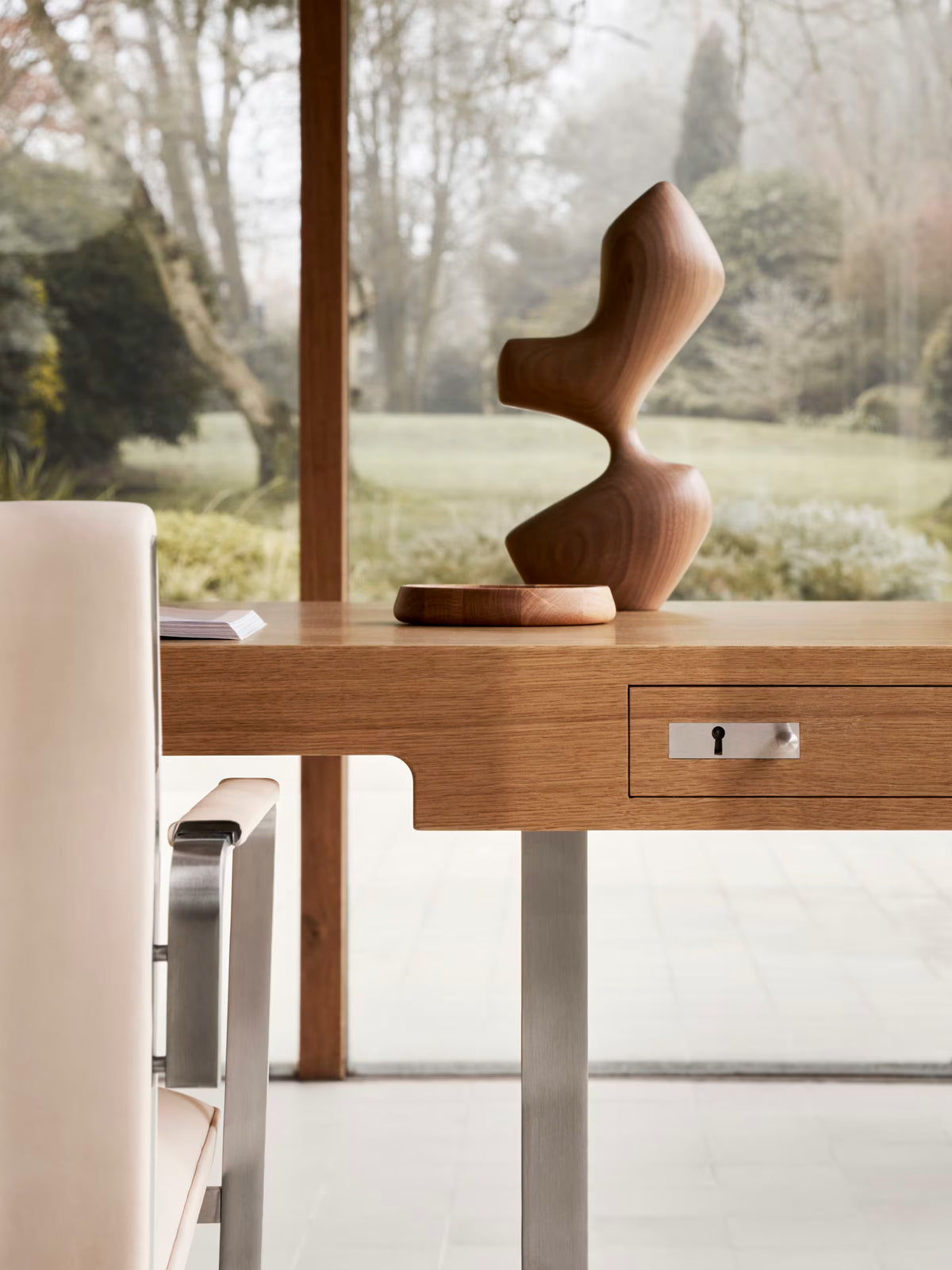 CH110 Skrivbord – Hans J. Wegner | Carl Hansen & Søn