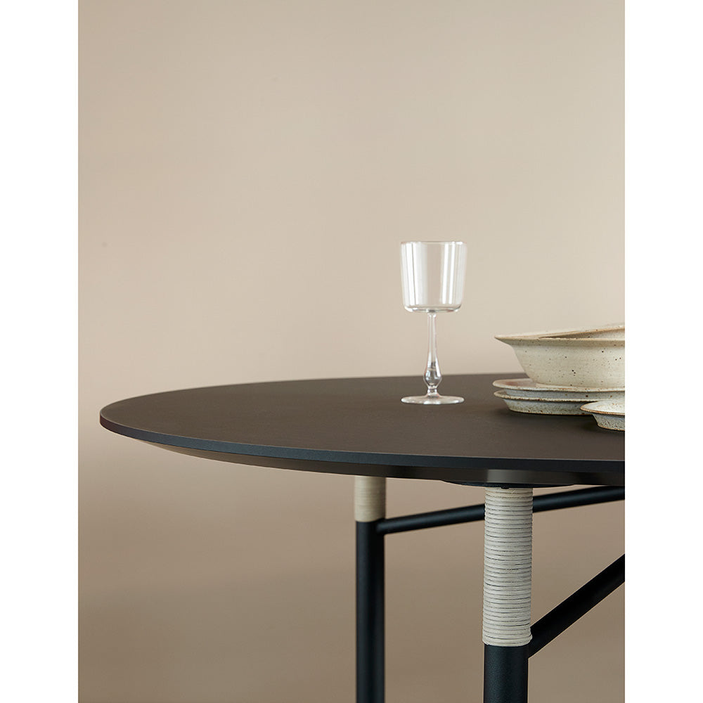 Affinity matbord, ellips