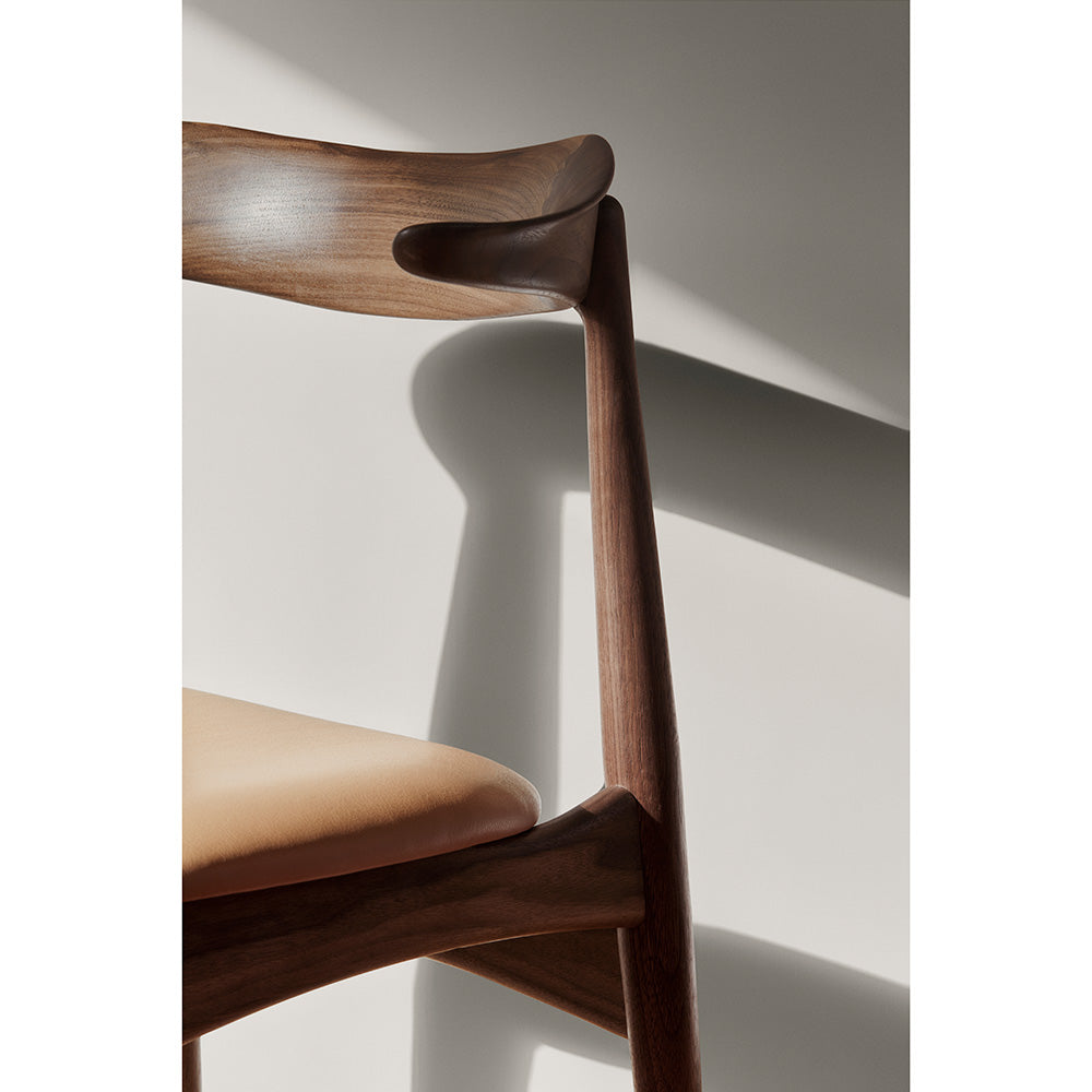 Cow Horn stol, valnöt